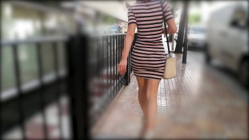 Mujer Caliente Vestido Ajustado Meneando Culo Sexy